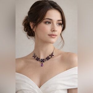 Vintage Avon (signed w/ letters N.R) Purple Floral Synthetic Amethyst Necklace 💜